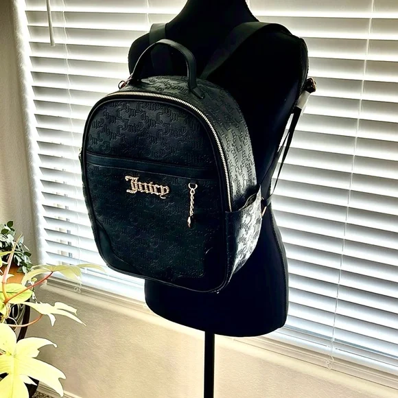 **NWT** Juicy Couture Black Backpack with Gold Logo Juicy Couture Black & Gold Heartless BackPack | Mercari main image 3